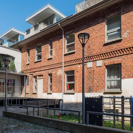 Apartment Spacious And Modern Centre Deluxe Entire Flat For Business And Parnu